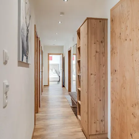 Daire Luxurious With Sauna In Koenigsleiten