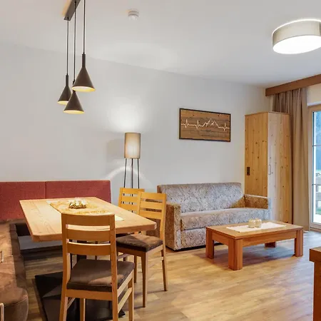 Daire Luxurious With Sauna In Koenigsleiten