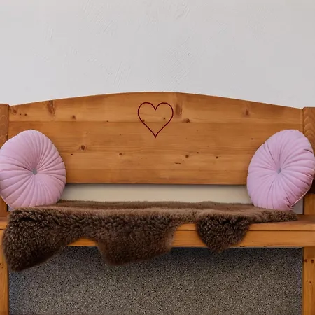 Daire Luxurious With Sauna In Koenigsleiten Wald im Pinzgau