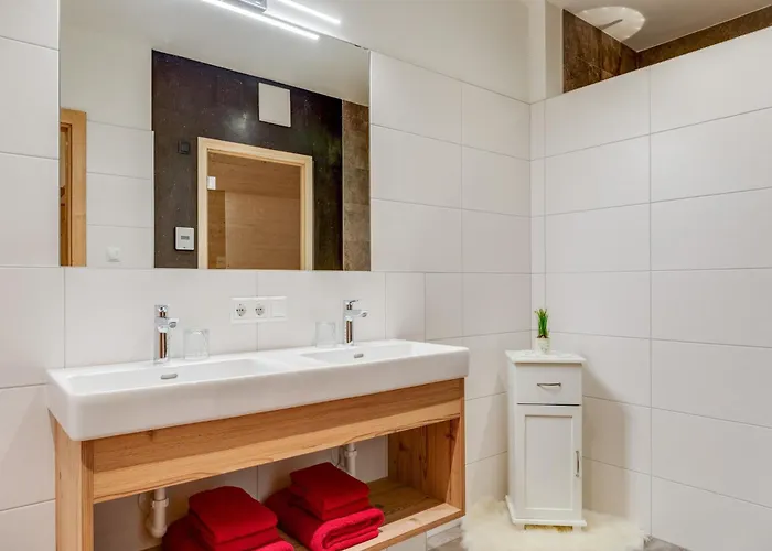 Apartman Luxurious With Sauna In Koenigsleiten Wald im Pinzgau