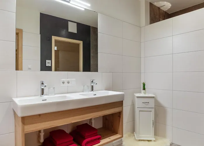 Apartman Luxurious With Sauna In Koenigsleiten Wald im Pinzgau