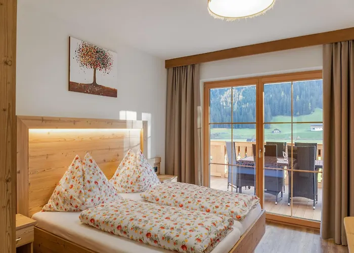 Luxurious With Sauna In Koenigsleiten
