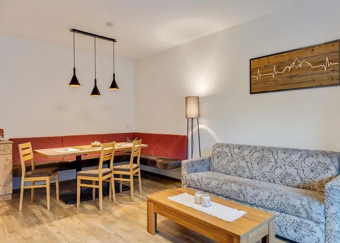 Luxurious With Sauna In Koenigsleiten Wald im Pinzgau
